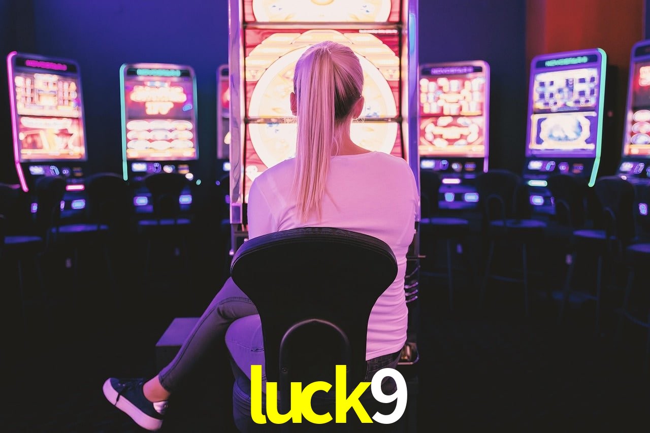 Bonus Features luck9